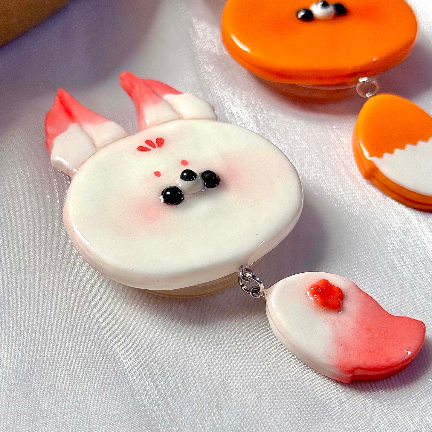 (Pre-order) RED & ORANGE FOX POPSOCKET / GRIPTOK