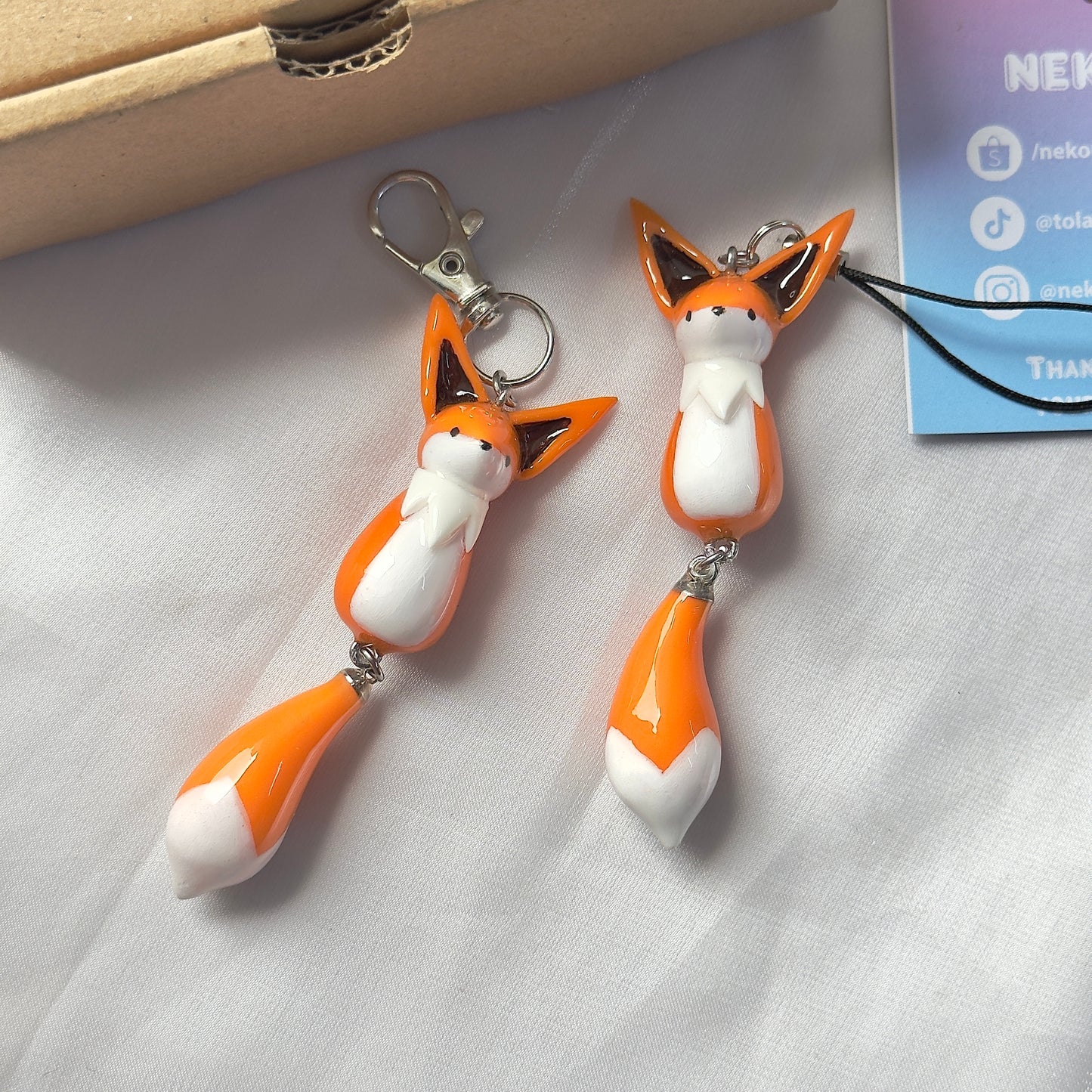 (Pre-order) ORIGINAL ORANGE FOX KEYCHAIN / PHONE CHARM