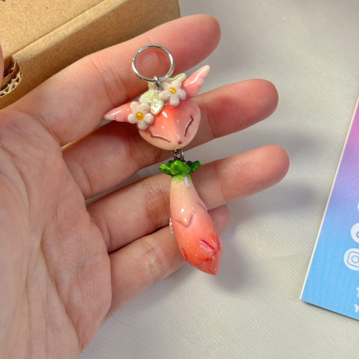 (Pre-order) STRAWBERRY FOX KEYCHAIN / PHONE CHARM