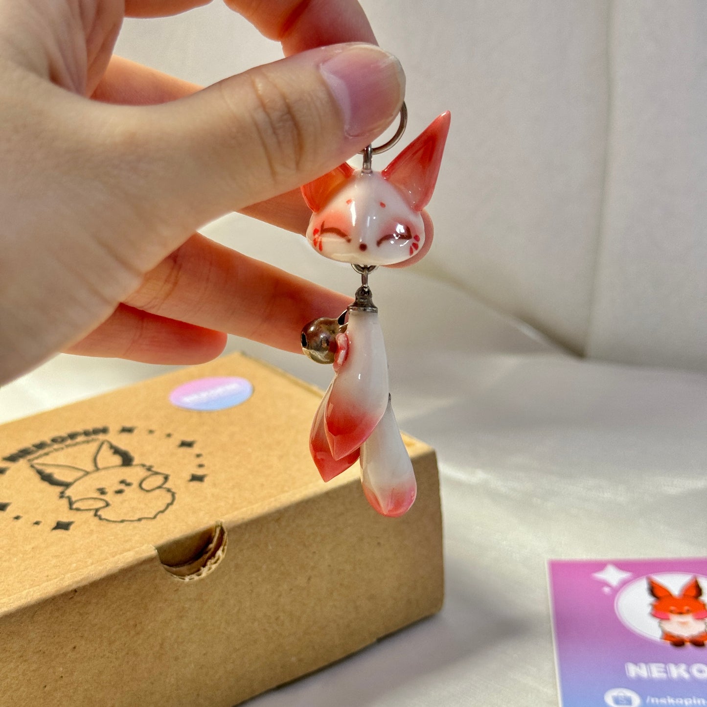 (Pre-Order) THREE-TAILED FOX KEYCHAIN / PHONE CHARM