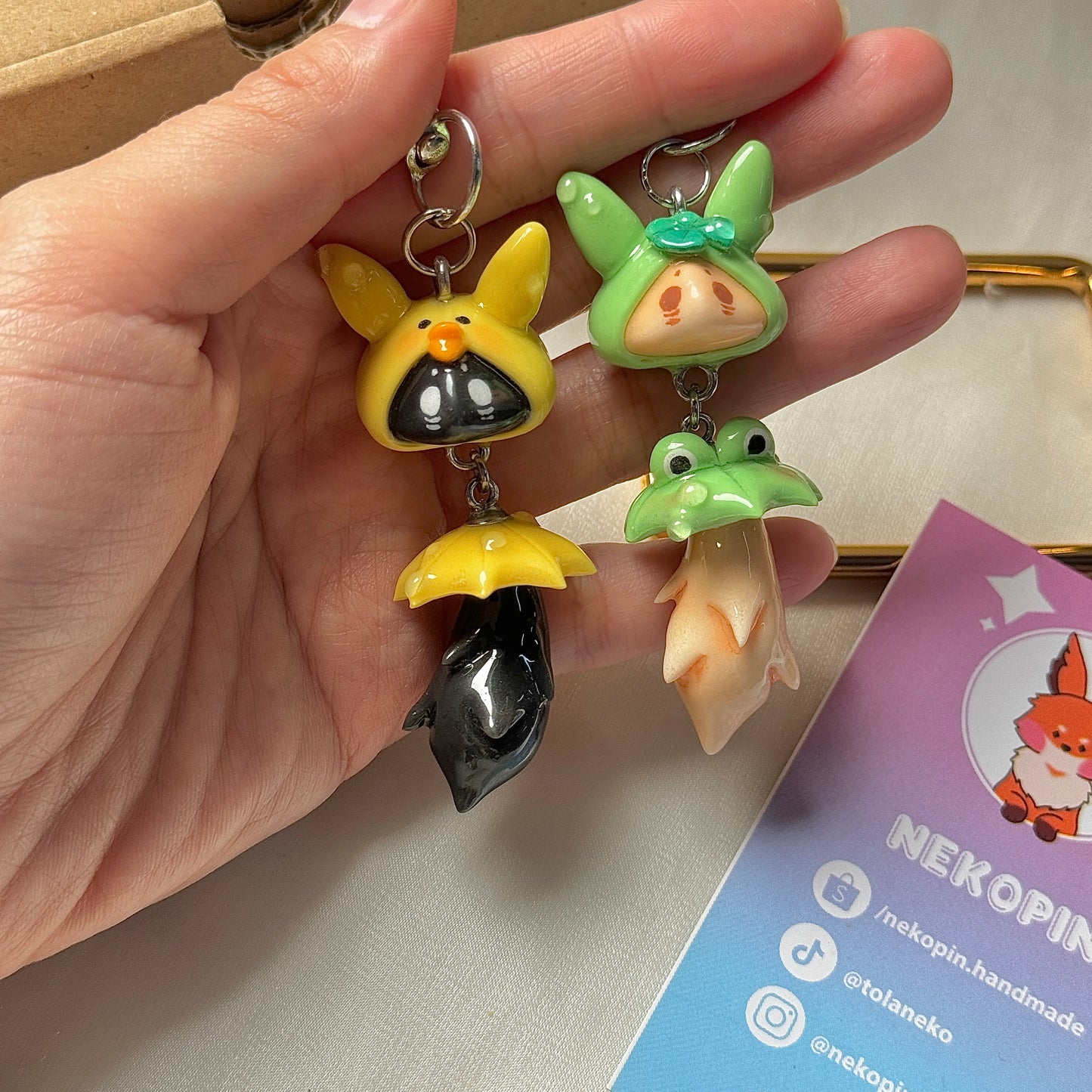 (Pre-Order) FROG & DUCK THE FOX KEYCHAIN / PHONE CHARM