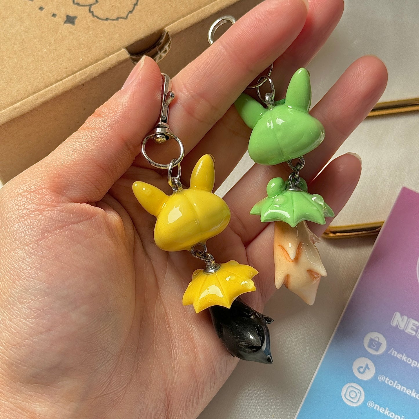 (Pre-Order) FROG & DUCK THE FOX KEYCHAIN / PHONE CHARM