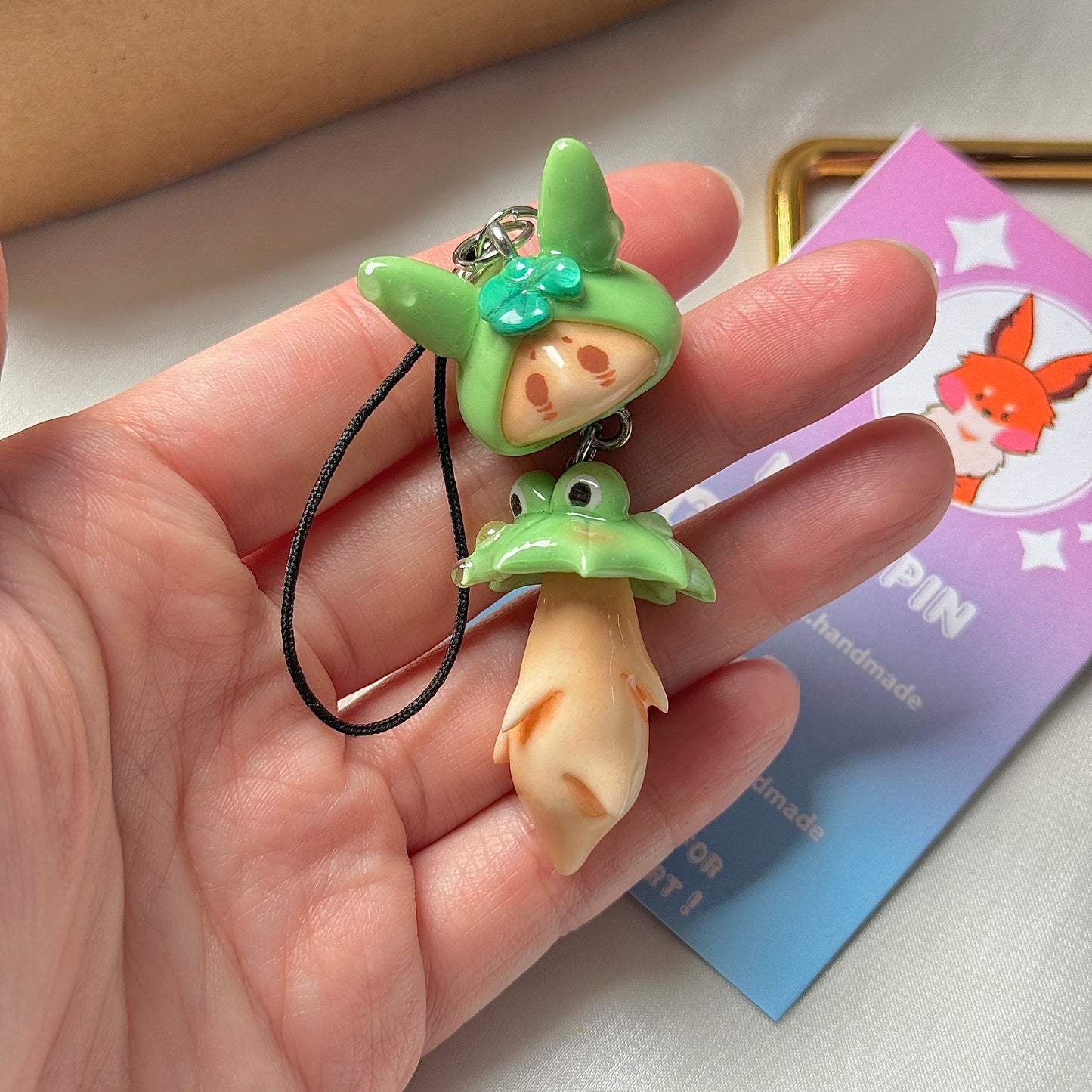 (Pre-Order) FROG & DUCK THE FOX KEYCHAIN / PHONE CHARM