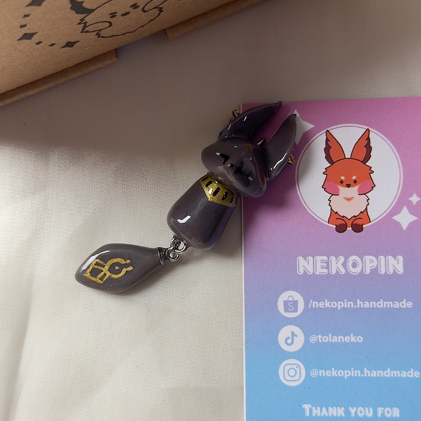 (Pre-Order) CYNO FOX KEYCHAIN / PHONE CHARM