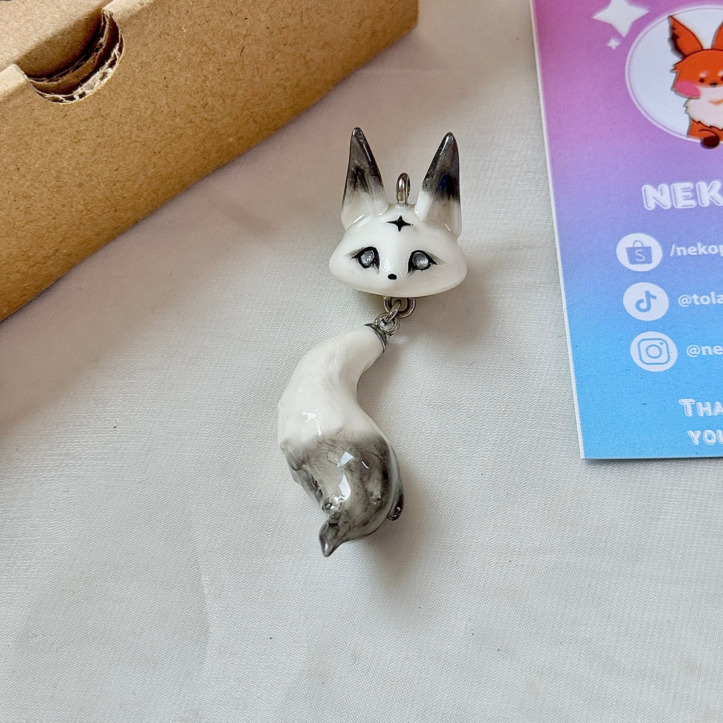 (Pre-Order) ASHEN WOLF KEYCHAIN / PHONE CHARM
