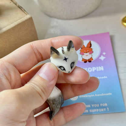 (Pre-Order) ASHEN WOLF KEYCHAIN / PHONE CHARM