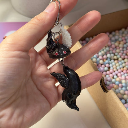 (Pre-Order) TWIN FLAME WOLF KEYCHAIN / PHONE CHARM