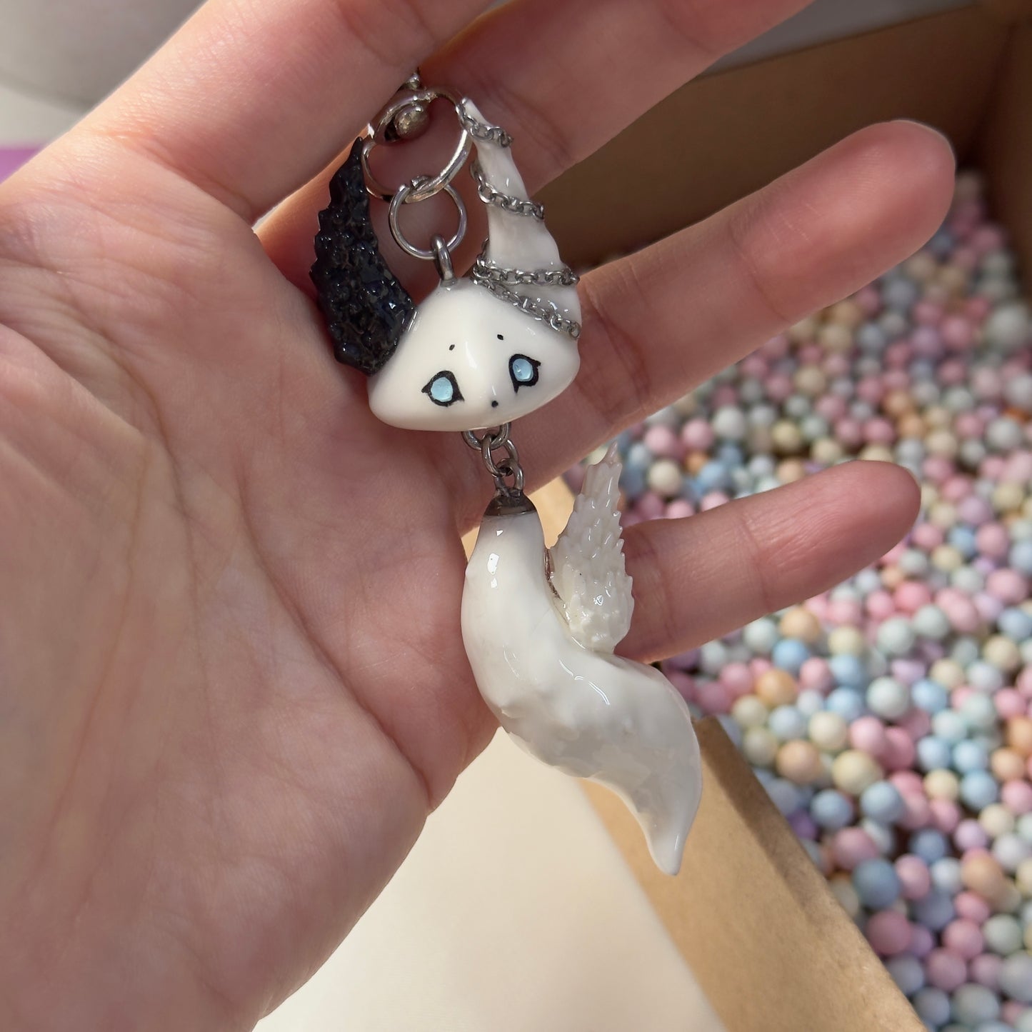 (Pre-Order) TWIN FLAME WOLF KEYCHAIN / PHONE CHARM
