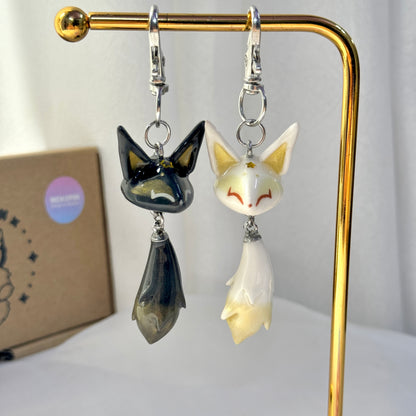 (Pre-order) DAY & NIGHT FOX KEYCHAIN / PHONE CHARM