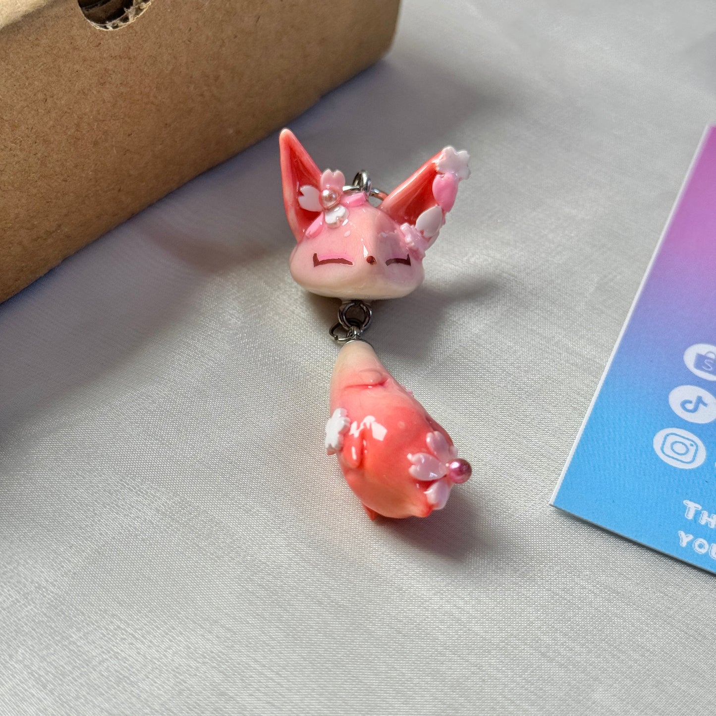 (Pre-order) SAKURA FOX KEYCHAIN / PHONE CHARM