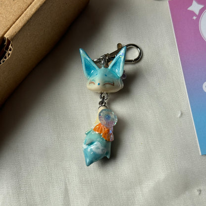 (Pre-Order) REFRESHING WAVES FOX KEYCHAIN / PHONE CHARM