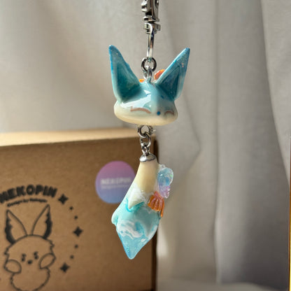 (Pre-Order) REFRESHING WAVES FOX KEYCHAIN / PHONE CHARM