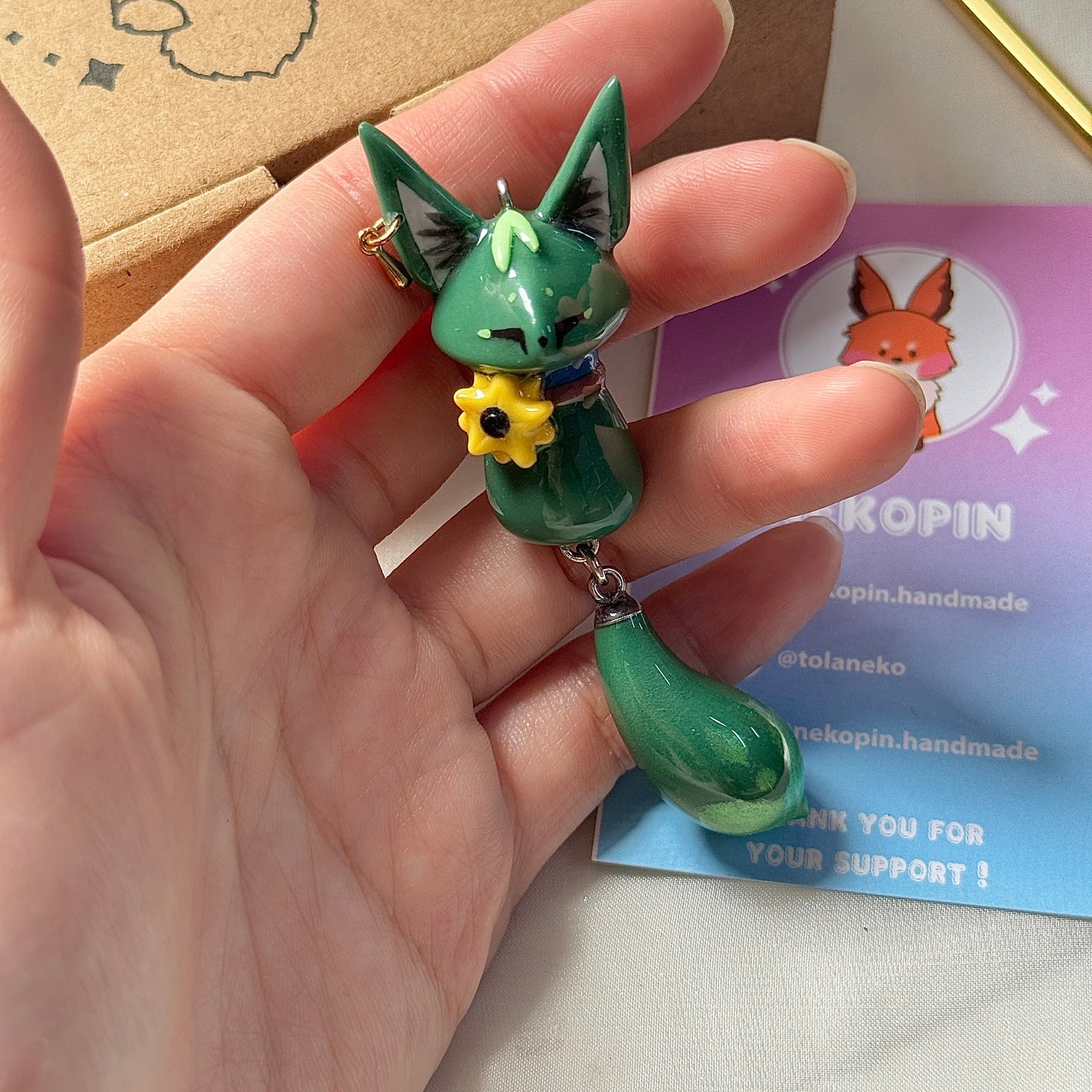 (Pre-Order) TIGHNARI FOX KEYCHAIN / PHONE CHARM