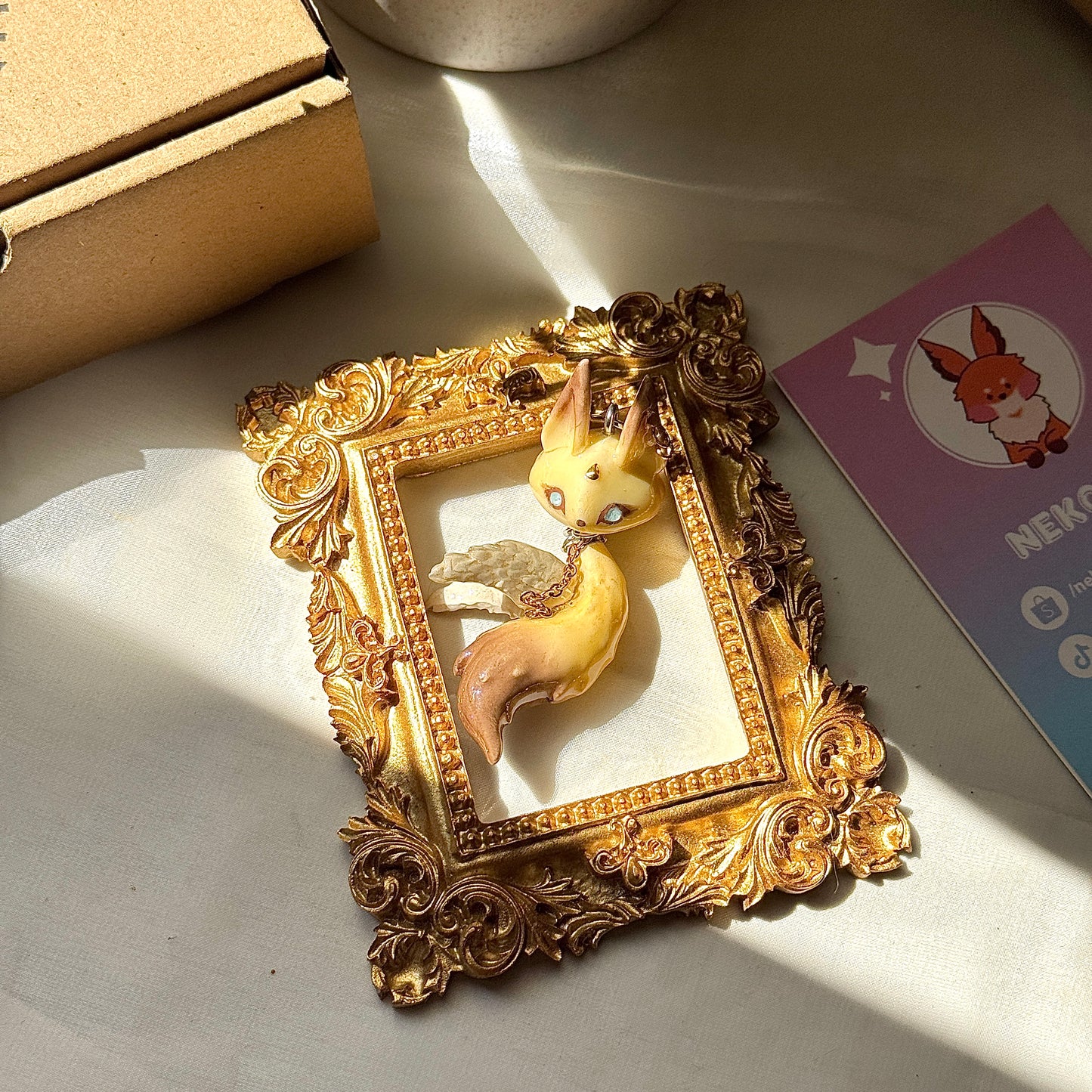 (Pre-Order) SERAPHIC WOLF KEYCHAIN / PHONE CHARM