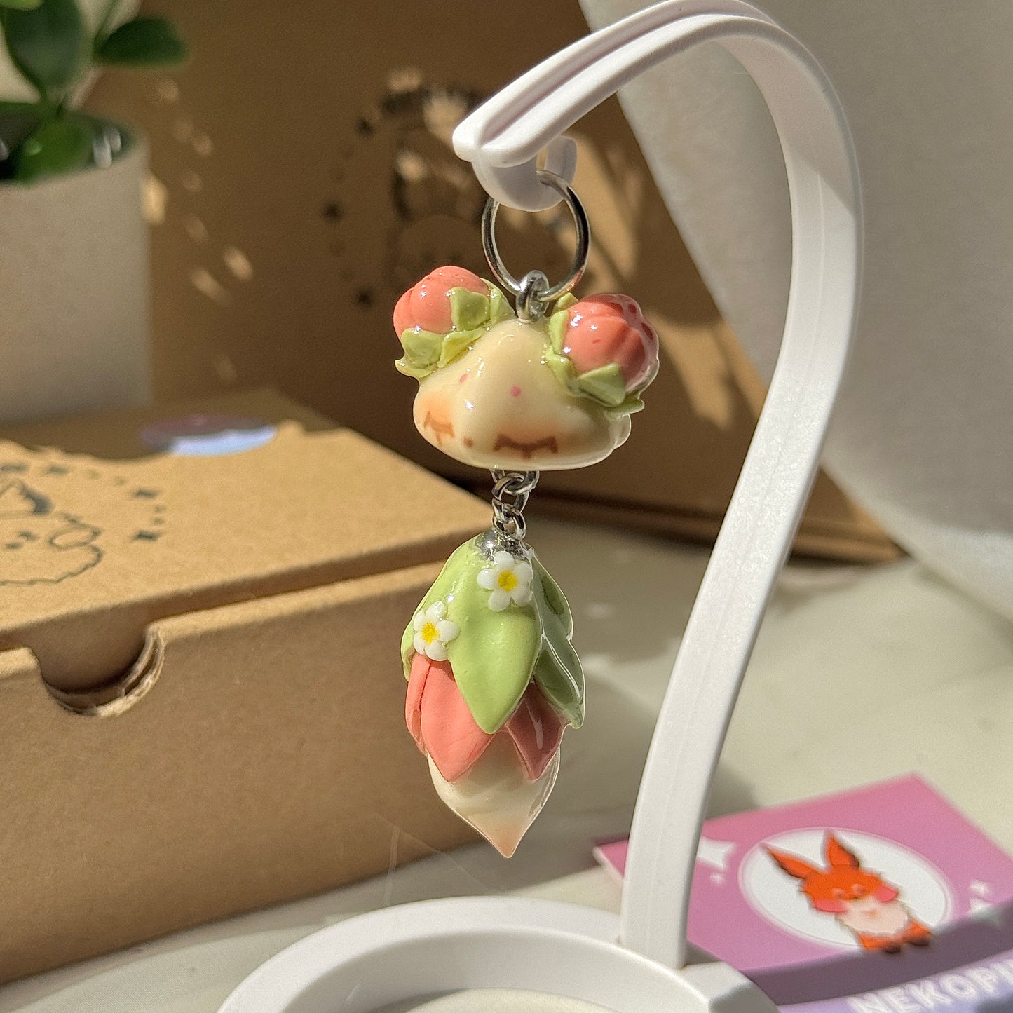 (Pre-Order) BLOSSOM BUD FOX KEYCHAIN / PHONE CHARM