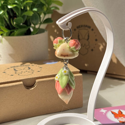 (Pre-Order) BLOSSOM BUD FOX KEYCHAIN / PHONE CHARM