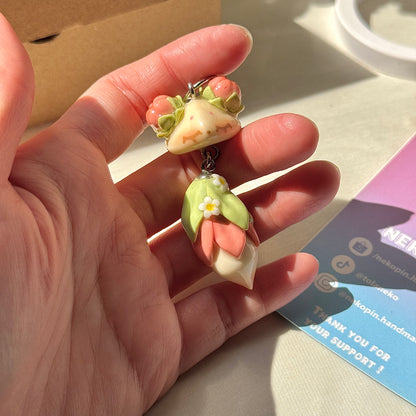 (Pre-Order) BLOSSOM BUD FOX KEYCHAIN / PHONE CHARM