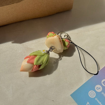 (Pre-Order) BLOSSOM BUD FOX KEYCHAIN / PHONE CHARM